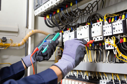 Análisis e instalación Factor potencia banco de capacitores